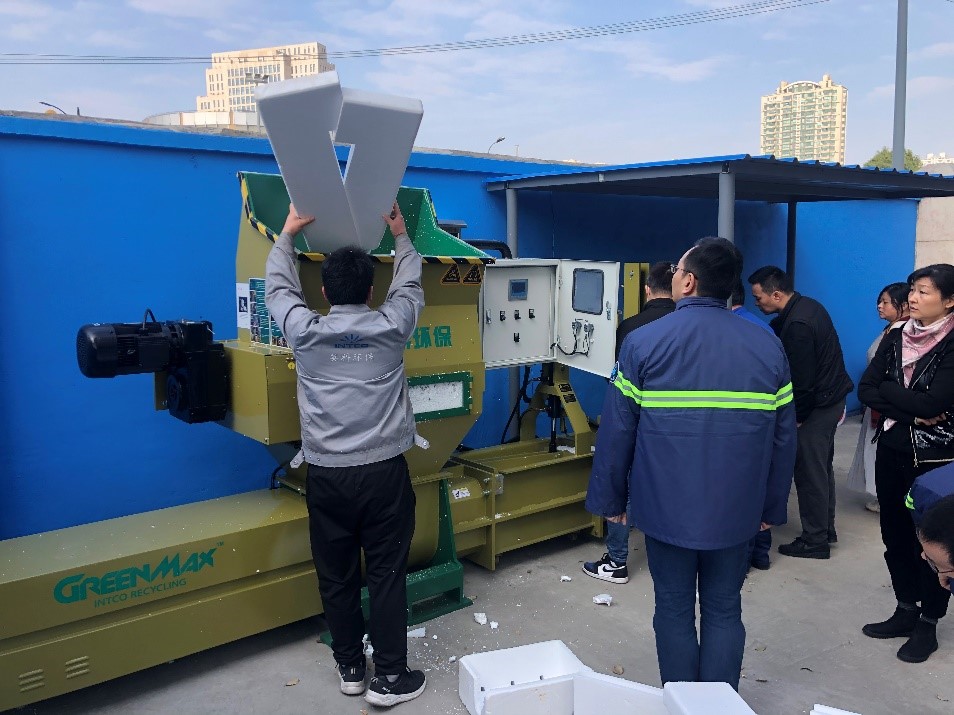开云(中国)Kaiyun官方网站每年回收15万吨塑料这家企业将废弃资源“变废为宝(图2)