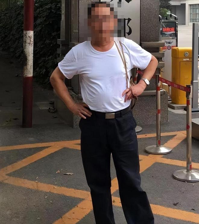 Kaiyun315晚会曝光“老神医”收取癌症患者20万仅用一年半把人治死(图13)