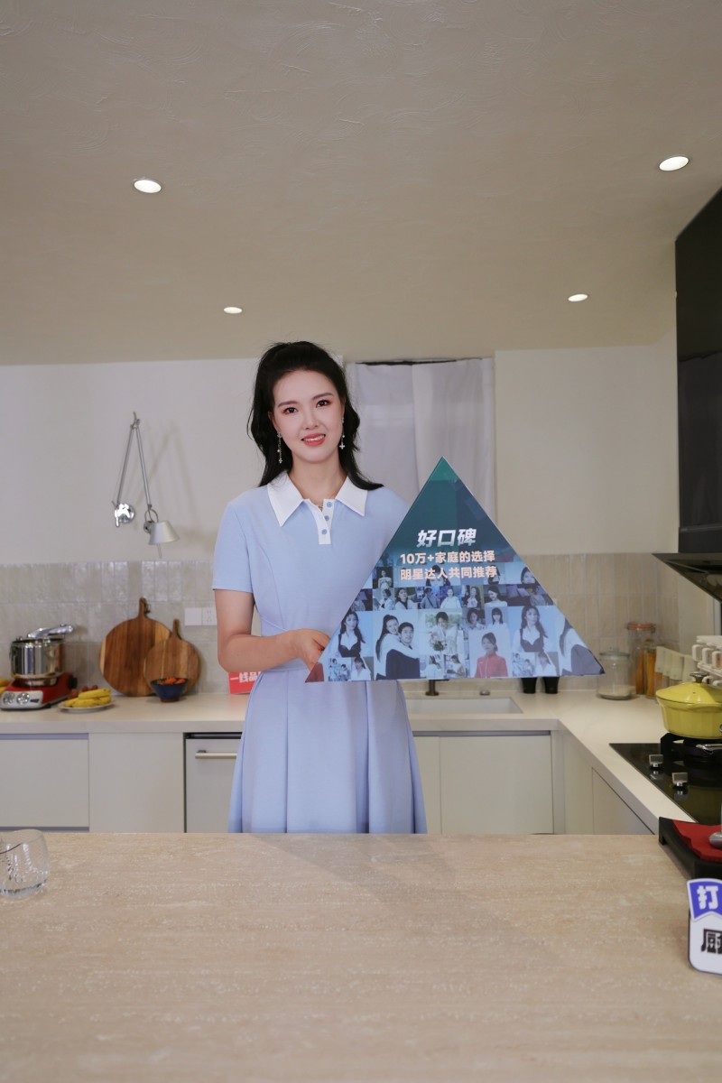 Kaiyun真实“利”实木普惠风暴！米兰纳推出799元㎡行业极致质价比顶配！(图5)