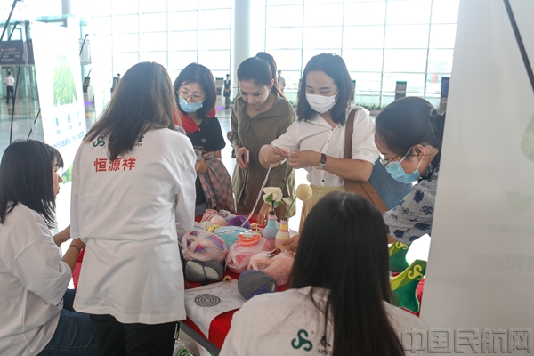 Kaiyun开启绿色飞行 春秋航空组织环保公益活动进机场