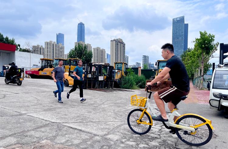 开云共享单车在部分城市调高价格引热议目前济南还没“凑热闹”_泉城新闻_大众网(图4)