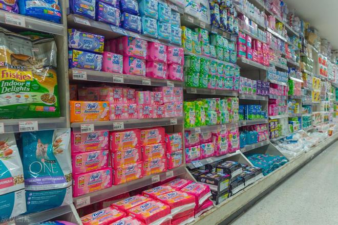 开云卫生巾品牌集体“塌房”：偷工减料、原料有烟头蟑螂官媒发声(图23)